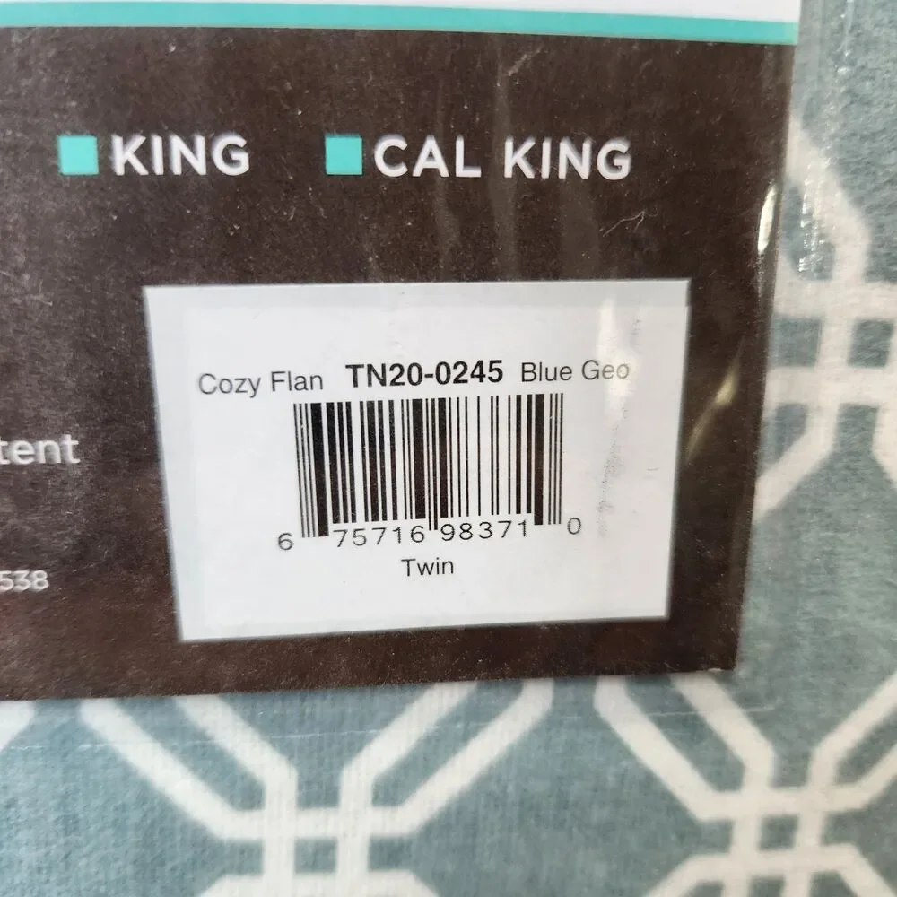 Flannel Twin Sheet Set True North Soft and Cozy Blue White Geometric NEW!!